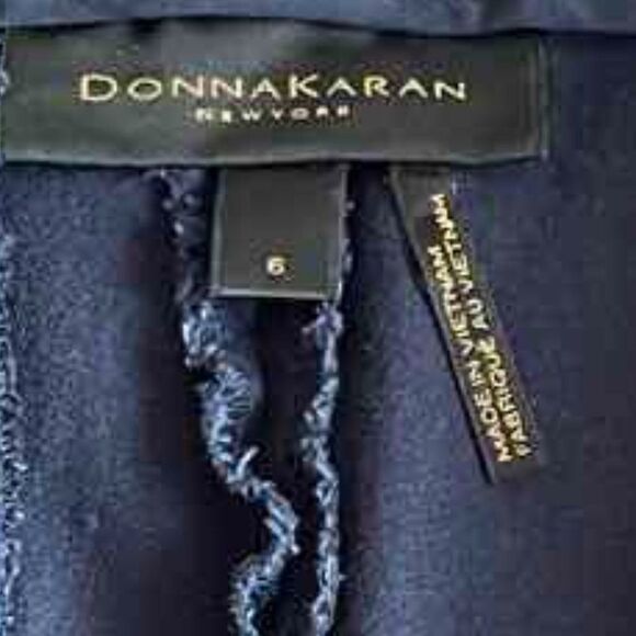 DKNY Women's Dark Blue Skinny Elastic Pants  zipper at the Bottom  size 6 - Picture 13 of 13